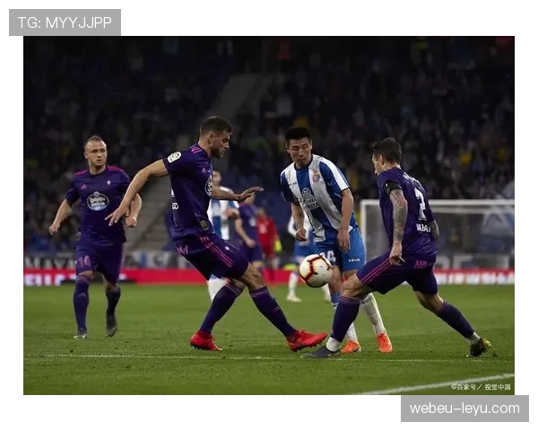 西甲瓦伦西亚主场力克劲旅，球迷欢呼见证关键胜利