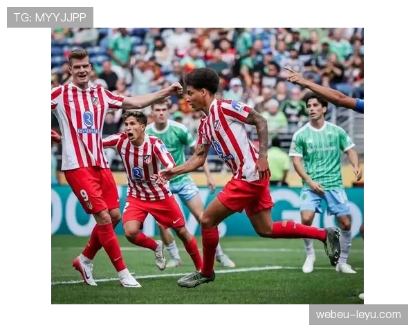 法兰克福点球英雄再度闪耀,关键时刻稳健发挥助球队状态回升 法兰克福点球英雄再度闪耀,关键时刻稳健发挥助球队状态回升