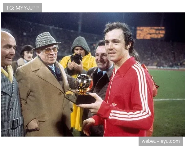 贝肯鲍尔心理战术引领德国队问鼎世界杯 展现超凡心理素质铸就冠军传奇 贝肯鲍尔心理战术引领德国队问鼎世界杯 展现超凡心理素质铸就冠军传奇