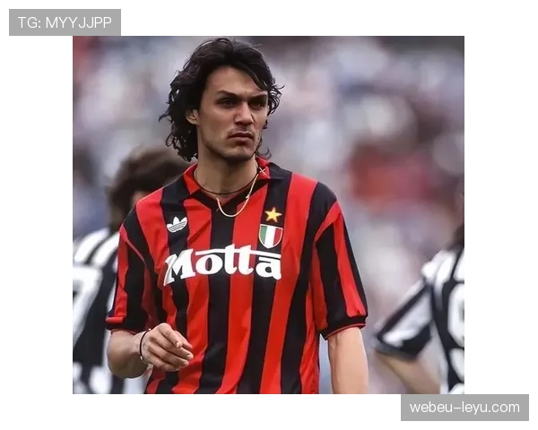 马尔蒂尼：防守大师再定义足球后卫标准