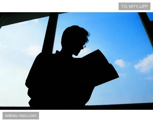 吴向东又开始低调挥金了，这生活真不是咱这种能理解的范儿